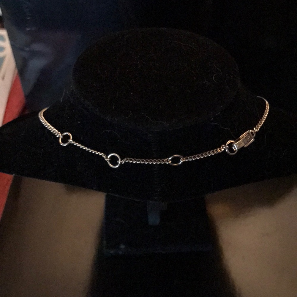 Givenchy - Picture 2 of 3